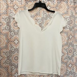 Scallop sleeve top